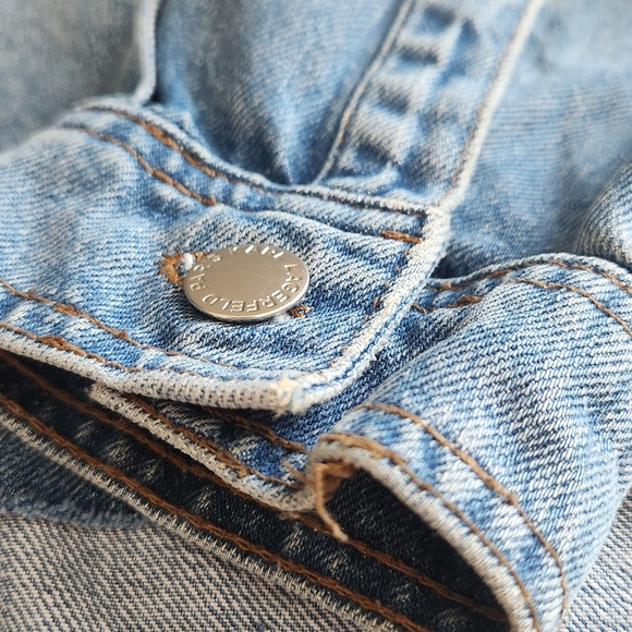 Karl Lagerfeld Paris Jean Denim Jacket Shirt Shacket Raw Hem Cut Off (NWOT) - Picture 13 of 15